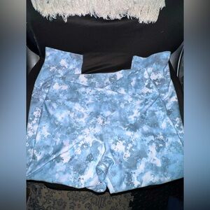 Evolution And Creation Blue Watercolor Capri Leggings Women's Sz XL- never worn